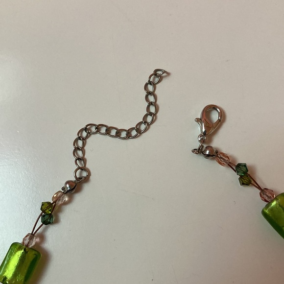 Cloe & Isabel Iridescent hand crafted beaded necklace 15” extender about 2” more - Picture 3 of 5